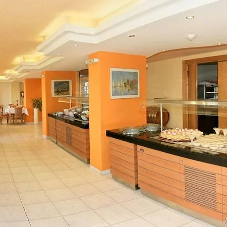 アパートホテル Solemar 3*