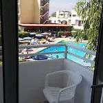 Ξενοδοχείο με διαμερίσματα Solemar